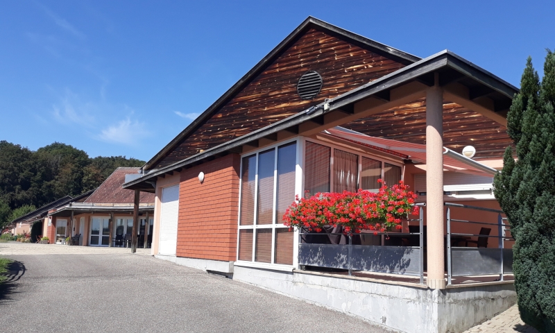 0facade3.jpg